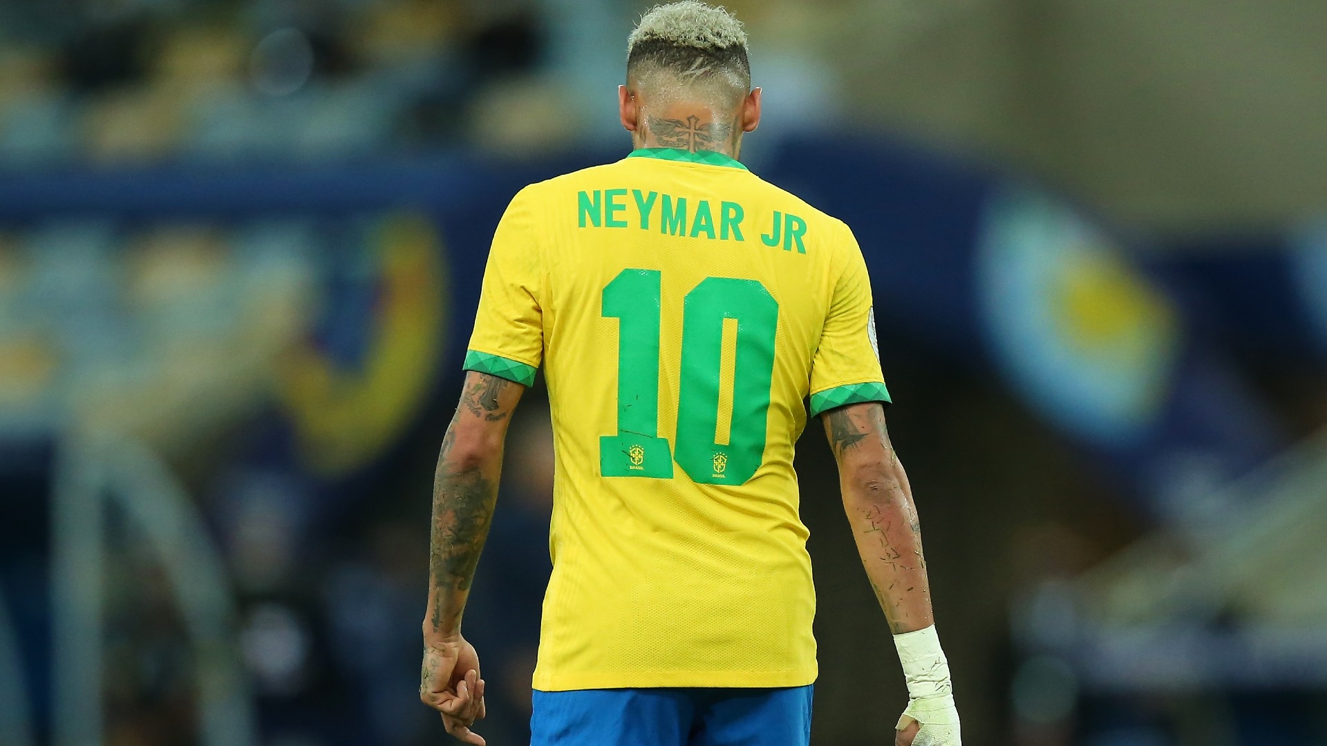 Neymar s’est blessé avec le Brésil
