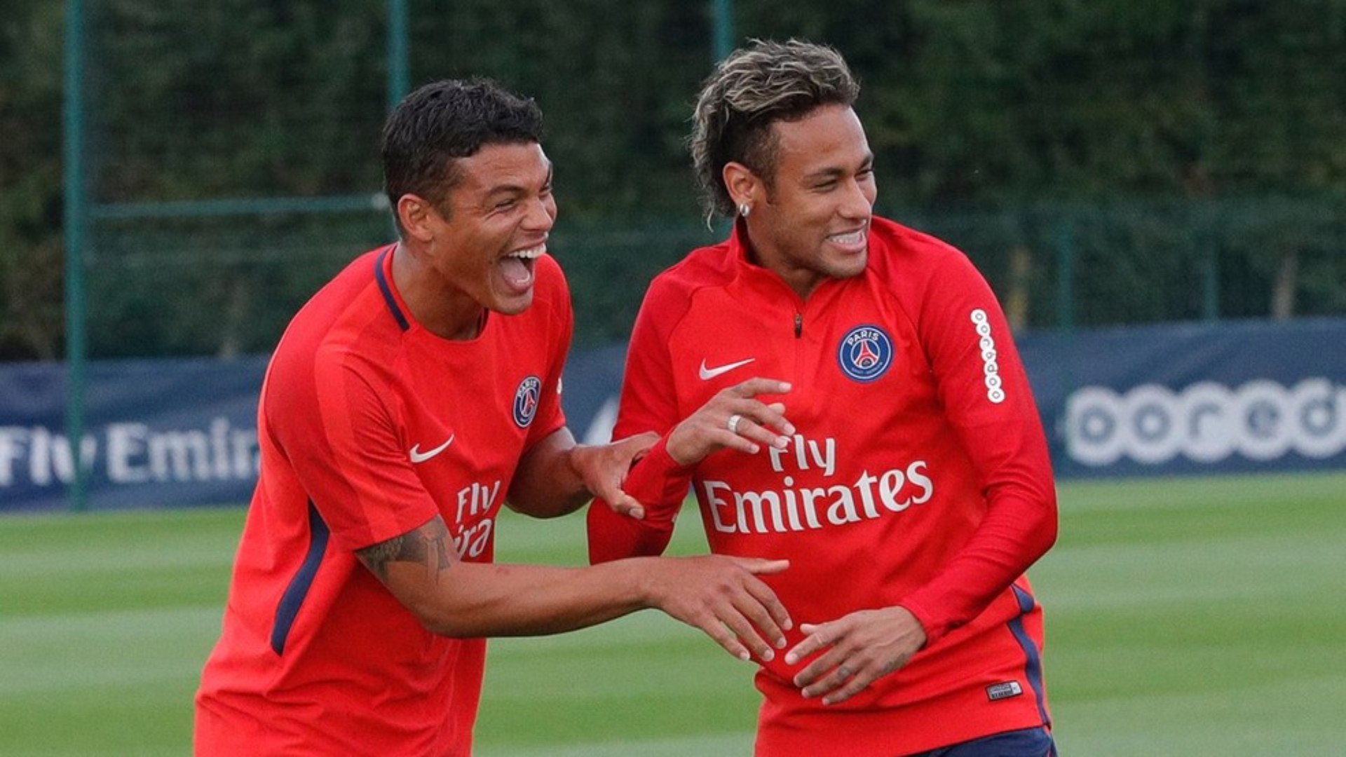 Thiago Silva a publiquement déclaré son envie de voir son compatriote Neymar, au cœur d’un feuilleton mercato au PSG, le rejoindre à Chelsea.